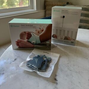 NIB! Owlet Dream Duo: Owlet Cam 2 Baby Monitor and Owlet Dream Sock